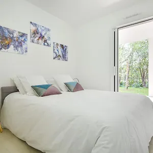 T3 Neuf – C13 - Jardin-terrasse Et Piscine – Accès Direct Plages Et Centre Village Saint-Cyr-sur-Mer